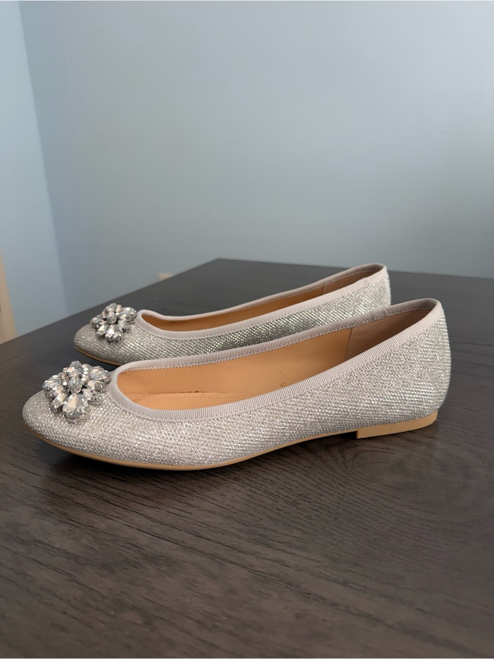 Jewel by Badgley Mischka Silver Glitter Ballet Flats Crystal Embellished Sz 8,5